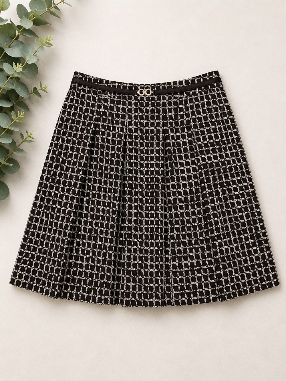 Ann Taylor Petites 10P Black Ivory Geometric A-Line Skirt Gold Buckle Lined